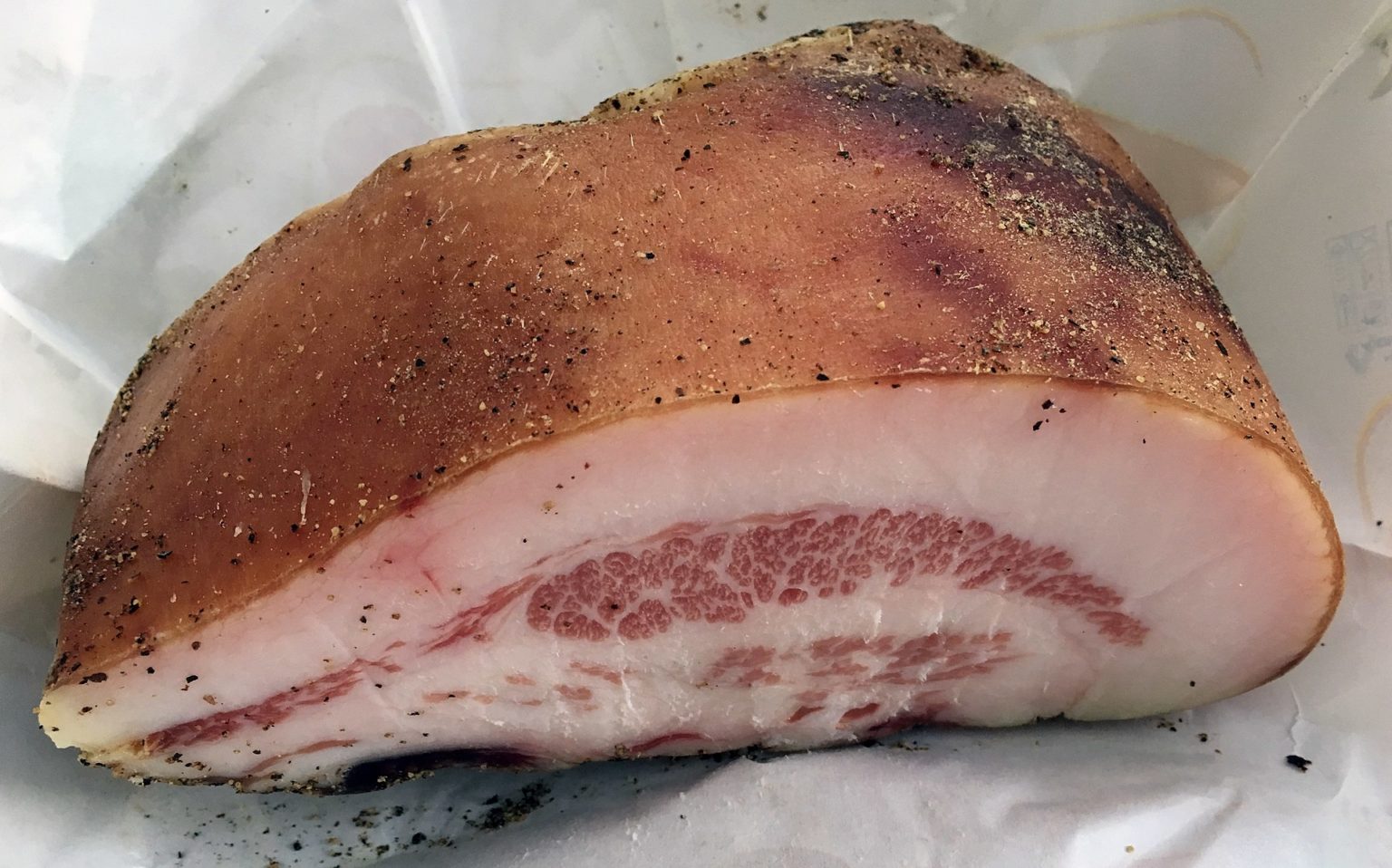 Qual a diferença entre pancetta bacon toucinho e guanciale